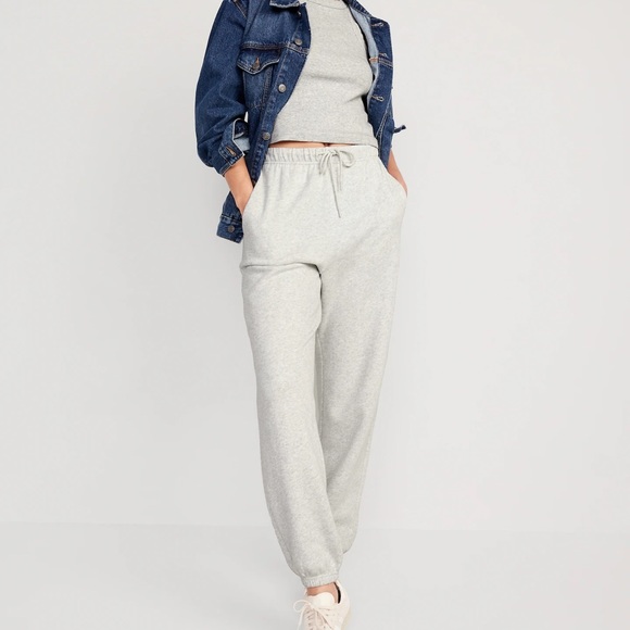 NWT OLD NAVY Extra High-Waisted Jogger Sweatpants Light Gray Heather Medium - Picture 3 of 5